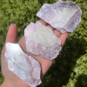 Você escolhe* Lajes de mica lepidolita bruta com suporte, laje de cristal, laje de lepidolita, fatia de lepidolita, lepidolita natural, mica roxa