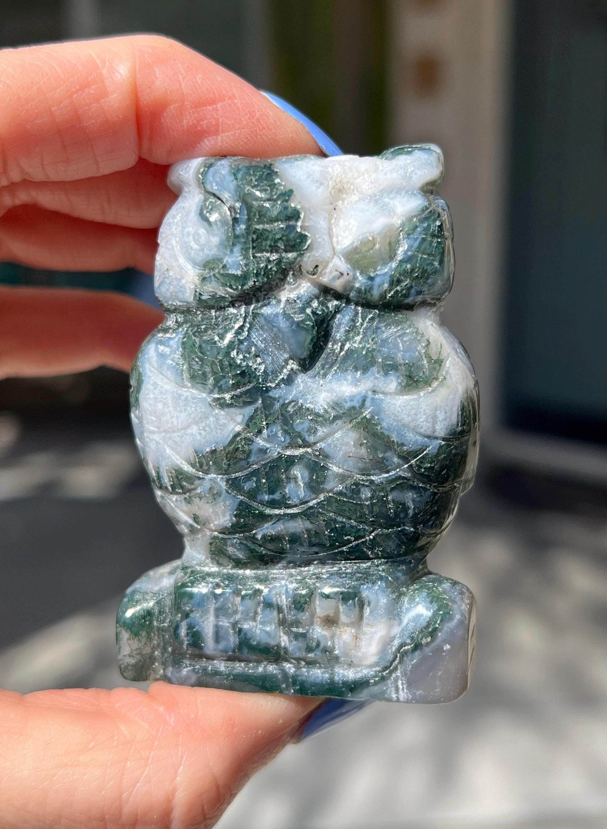 モスアゲートのフクロウ彫刻 126g、モスアゲートのフクロウ