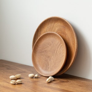 Handmade Acacia Wooden Round Plate, Wooden Serving Tray, Natural Wooden Plates, Round Plate for Snacks, Coffee & Tea cup, Cheese, Sausage