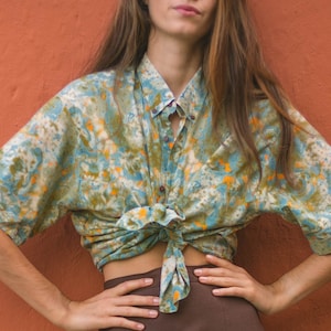 Vintage groovy woman blouse, Oversized shirt, Retro woman shirt, 80&#39;S abstract blouse, Mod shirt