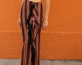 Jupe longue bohème chic Sisley avec pompons - Rayures rouges et bordeaux