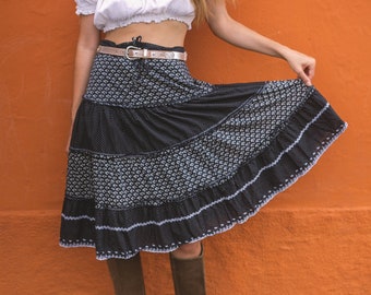 Vintage black and white floral midi skirt, Cotton tiered summer skirt, Bohemian vibes lightweight skirt, Flower pattern cottage core skirt