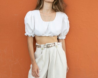 Cottage core woman blouse, White Vintage puff sleeve Linen top, Antique french white cotton cropped top, top, Lace detailing, M -L