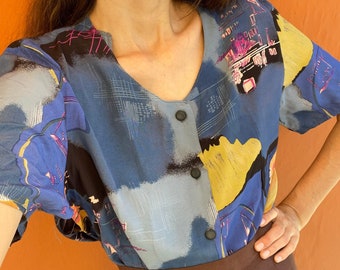 Vintage 80s abstract clothing, Women's blouse with groovy patern, Oversized retro shirt, Colourful blue t-shirt