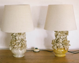 1950s table lamp with floral decoration, 1 of 2 Vintage Floral onyx Lamp Bases, bedside lamps, Small mid century design table lamp