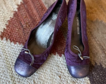 Vintage EMPORIO ARMANI kitten heels, Formal silver and purple pumps, Size EU 39