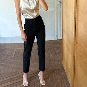 Vintage woman trousers by Jones, Black tailored luxury fit minimalist pants, Dark Academia aesthetic, size S
