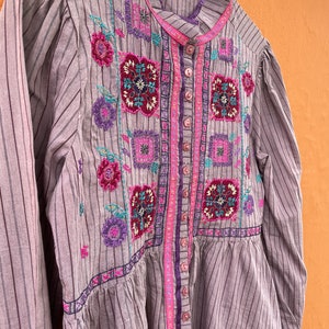 Bohemia purple blouse, Vintage floral embroidered tunic with half sleeves, Romantic gold lycra top image 9