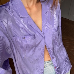 Vintage Satin-Like Purple Button-Down Shirt – Y2K Oversized & Elegant