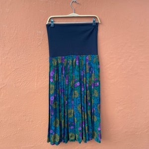 Vintage Multipurpose skirt and dress, Colourful true retro maxi skirt. Green purple elastic skirt with flower print, High waist summer skirt image 7