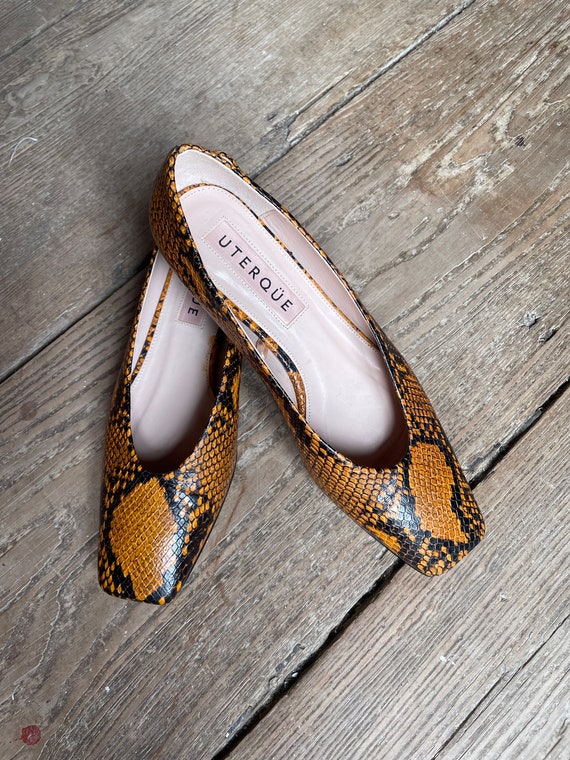 Flat snake print shoes hotsell