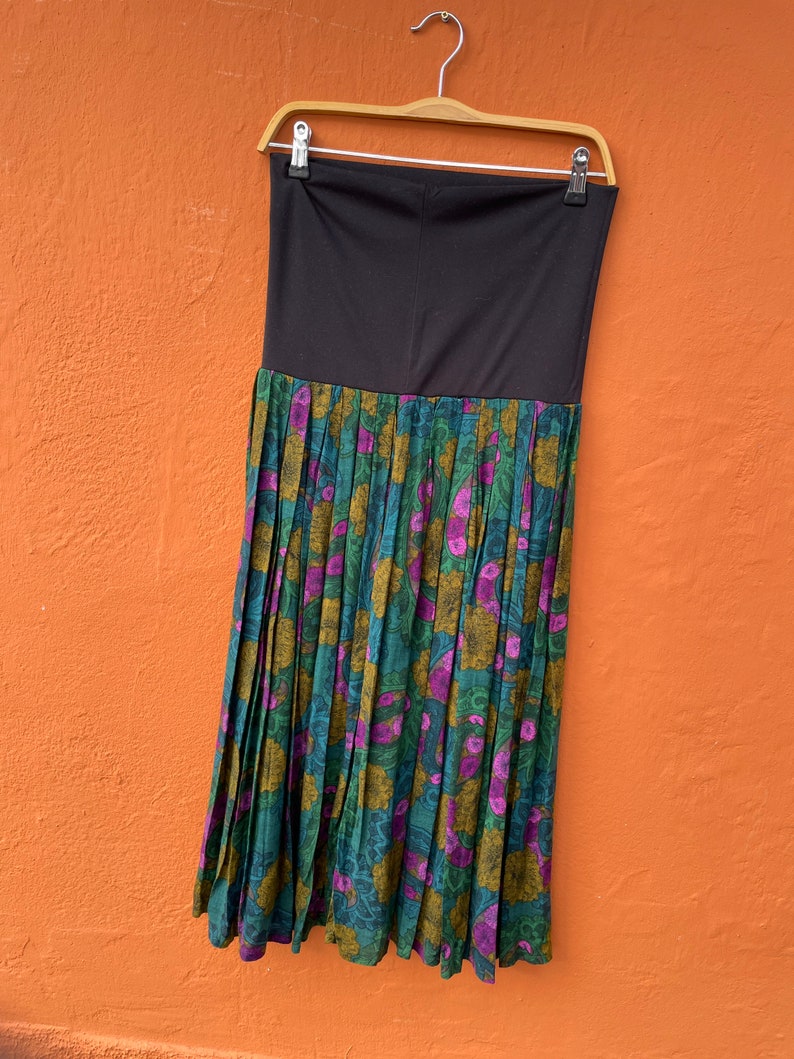 Vintage Multipurpose skirt and dress, Colourful true retro maxi skirt. Green purple elastic skirt with flower print, High waist summer skirt image 10
