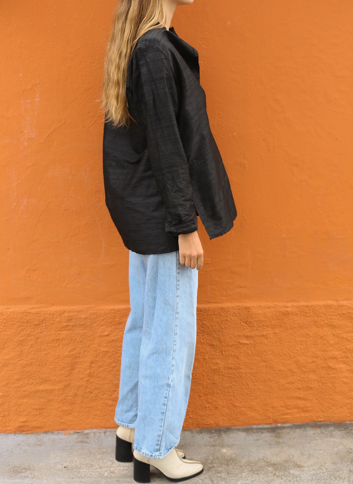Black Silk Vintage Blouse by Balloon - Oversized Minimalist Shirt, Foto 4 von 5