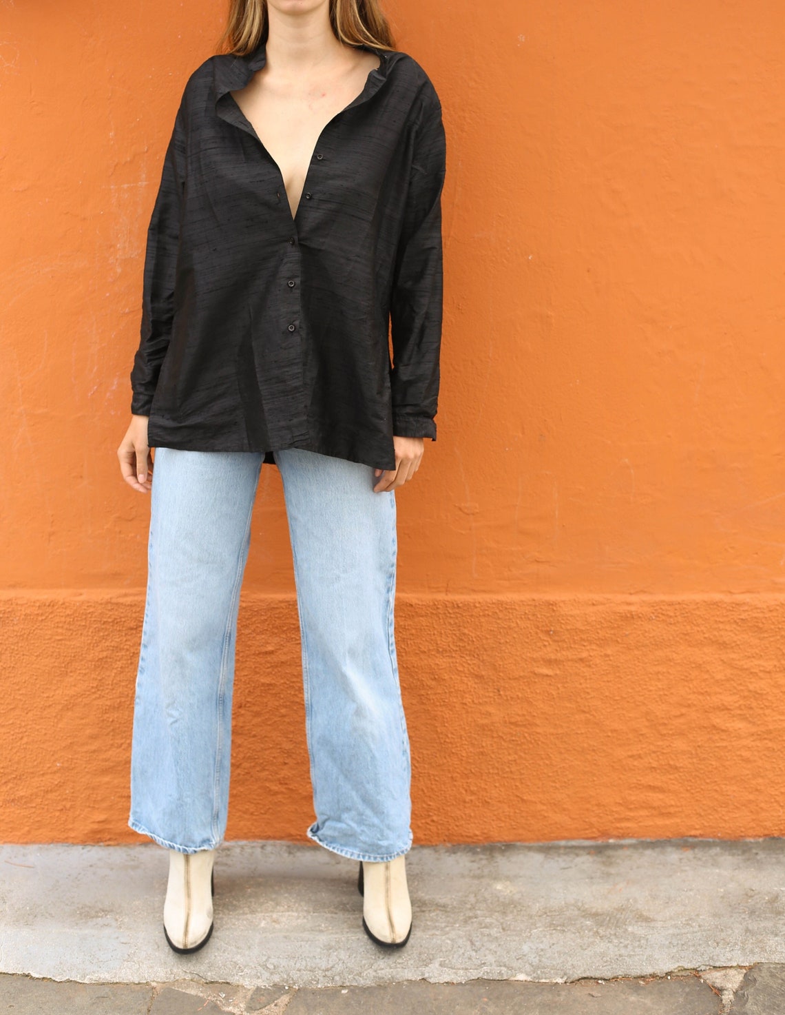 Black Silk Vintage Blouse by Balloon - Oversized Minimalist Shirt, Foto 2 von 5