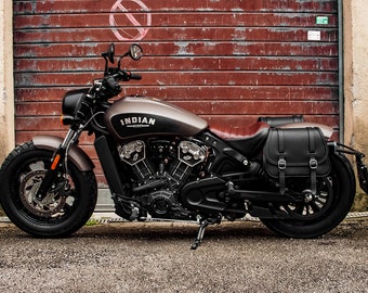 Sacoche en cuir premium pour tous les modèles Indian Scout Bobber 2018-2024 et tous les modèles Indian Scout Rogue 2022-2024 | Fabriqué en Italie