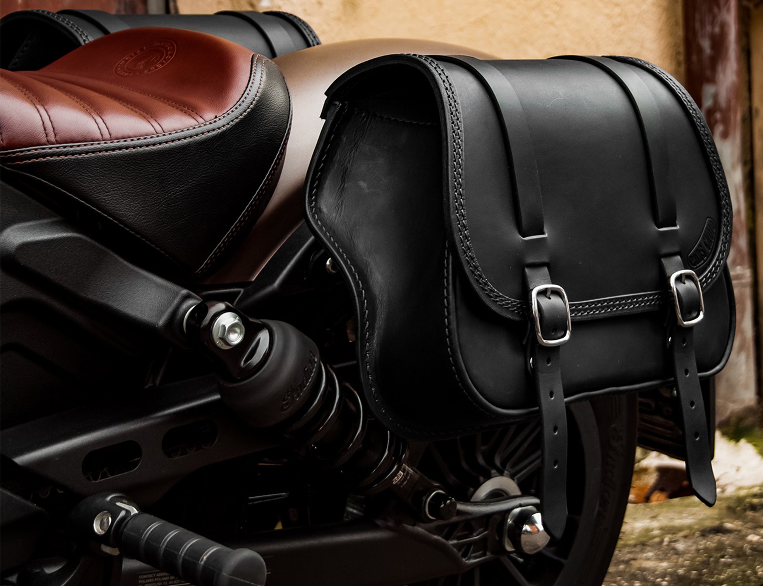 Sacoche De Selle En Cuir Pour Moto Indian Scout Bobber Rogue sacoche-de-selle-en-cuir-pour-moto-indian-scout-bobber-rogue