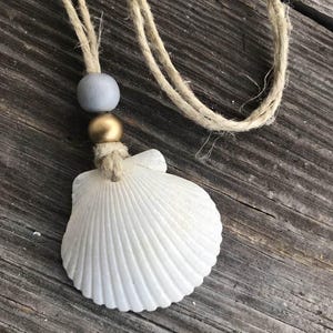 Elegant Boho Seashell Necklace