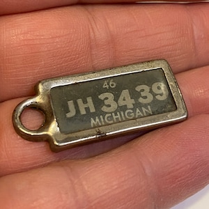 1967 Louisiana #82A649 DAV Mini License Plate Tag Key Chain Disabled Am Vet