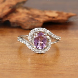 Natural Purple Amethyst Oval Gemstone Statement Ring-925 Sterling Silver Cluster Ring-Amethyst Engagement Ring-Wedding Ring-Gift for Her