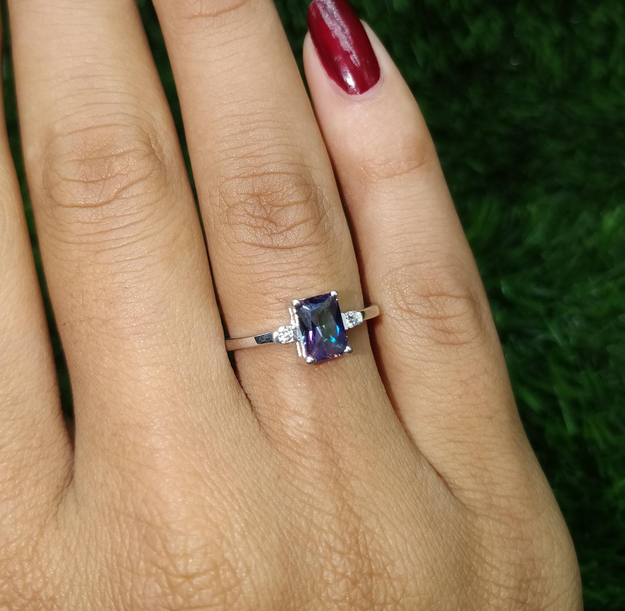 Anello fatto a mano con topazio mistico: pietra preziosa ovale, fascia in argento sterling 925 - Italia