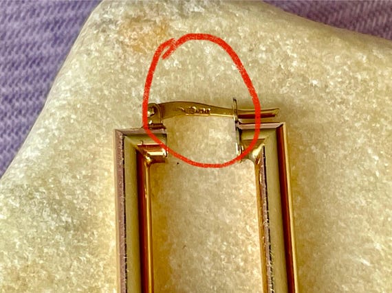 Vintage 9ct Solid Gold Rectangular Sleeper Earrin… - image 9
