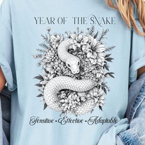 Année du dragon Tshirt Chemise du nouvel an du zodiaque chinois Nouvel an lunaire Fortune Tee cadeau pour amoureux du Dragon blanc fantastique gothique pour l&#39;anniversaire