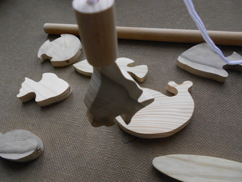 Wooden Fishing Magnetic Game Free Shipping Set of 8 Fishes - Etsy