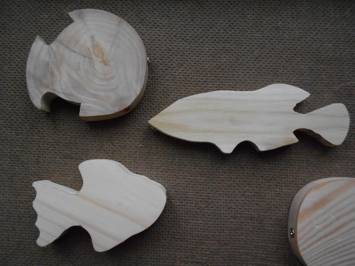Wooden Fishing Magnetic Game Free Shipping Set of 8 Fishes - Etsy