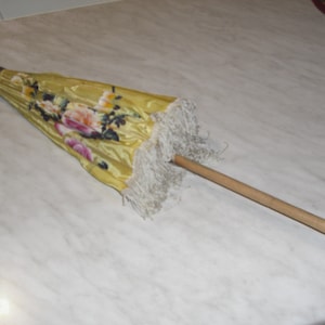 Original Chinese umbrella not touristy and not intended for Western markets.