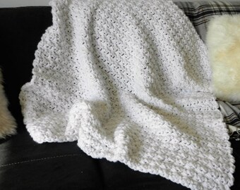 The Cotton Tail Throw - crochet pattern