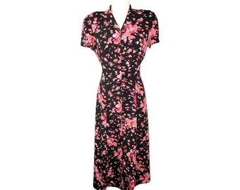 90s Does 30s MISS DORBY Button Front Day Dress | Pink Black Floral Semi Sheer Crinkle Crepe | Fit & Flare Styling | Made Sri Lanka | SZ S/M