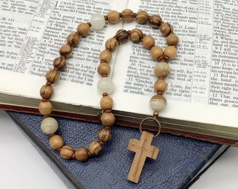 Jade and Olive Wood Beads and Cross, Protestant Prayer Beads, Episcopal, Methodist, Anglican Rosary, Prayer Focus and Pocket Devotional Aid