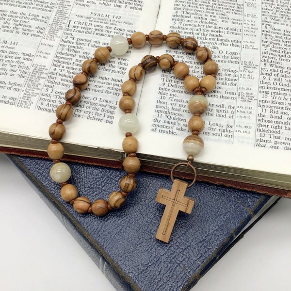 Jade and Olive Wood Beads and Cross, Protestant Prayer Beads, Episcopal, Methodist, Anglican Rosary, Prayer Focus and Pocket Devotional Aid