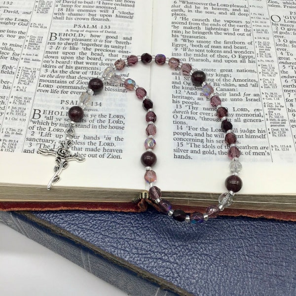 Garnet, Lavender Czech Beads and Rose Cross Protestant Prayer Beads, Methodist, Episcopal, Anglican Rosary, Prayer Tool Focus Aid