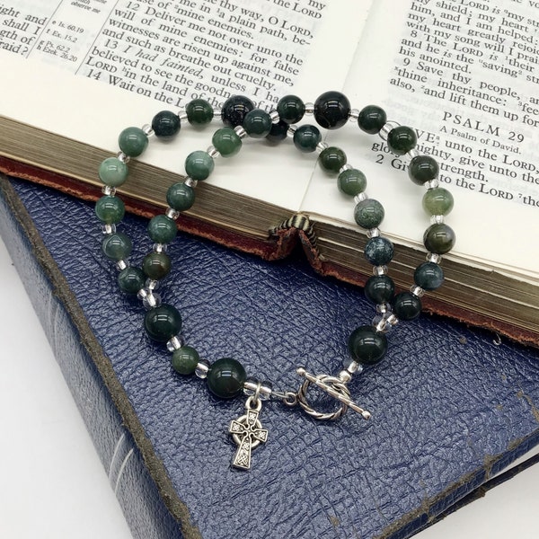 Green Agate Beads Celtic Cross Protestant Prayer Bead Bracelet, Methodist Episcopal, Anglican Rosary, Prayer Focus Aid, Functional Jewelry.