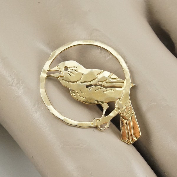 Wild Bryde Vintage Canary Hat Pin / Tie Tack, Canary Lover Gift, Parrot Pin, Bird in Ring, Animal Jewelry