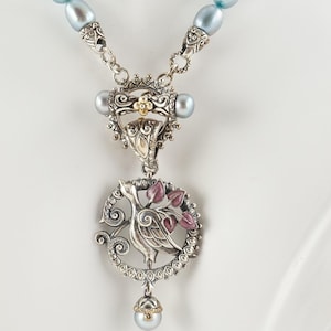 Colar de pássaro de pérolas Barbara Bixby, prata esterlina e intensificador 18K, azul glaciar cultivado, designer