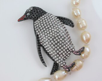 Large Rhinestone Penguin Brooch, Tuxedo Bird, Antarctic Animal, Christmas Jewelry, Penguin Lover Gift, Bird Jewelry