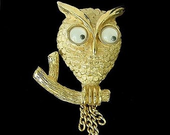 Vintage Avon Googly Owl Pin