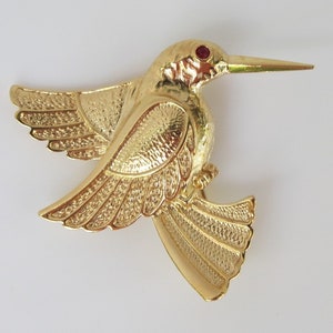 Hummingbird in Flight Gold Tone Brooch