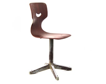 Stoel voor kind schoolstoeltje Thur op Seat met hart en sterpoot Galvanitas Pagholz 60's