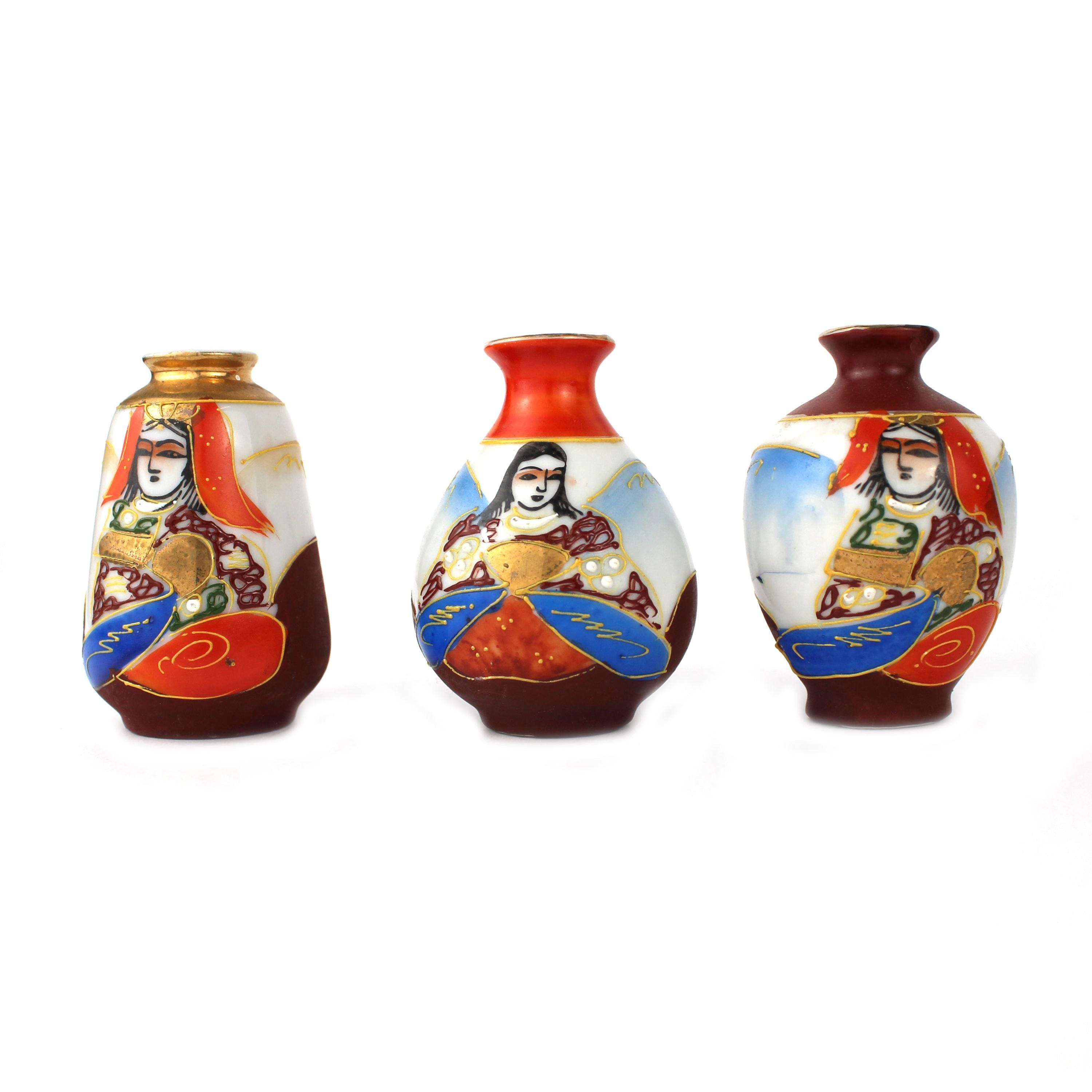 Paire De Vases Anciens Satsuma - Porcelaine Émaillée Japon Fin XIXe - Début XXe Siècle
