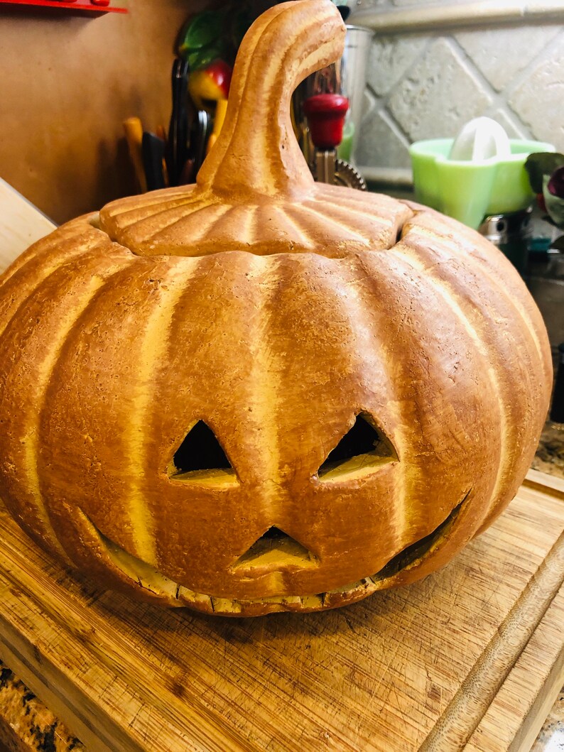 Ceramic Jack O Lantern
 Ceramic Jack O Lantern Pumpkin w Lid Halloween Decor