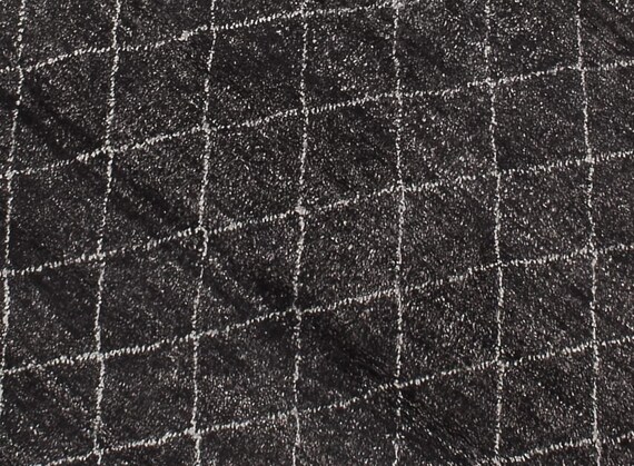 gray speckled carpet