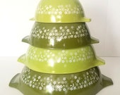 Vintage IOB Spring Blossom Green Pyrex 4 Pc Mixing Bowl Set Cinderella Bowls 1970s Retro Kitchen Factory Sealed Box