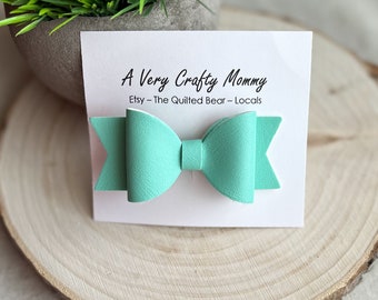 Mint Faux Leather bow, 3 inch Faux Leather Bow, Leather Bow, Small bow, Toddler Hair Bow, Pigtail Bow, mint leather bow