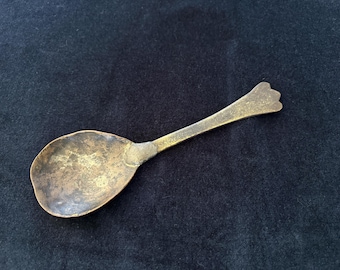 Antique trefid spoon 1690 - 1700