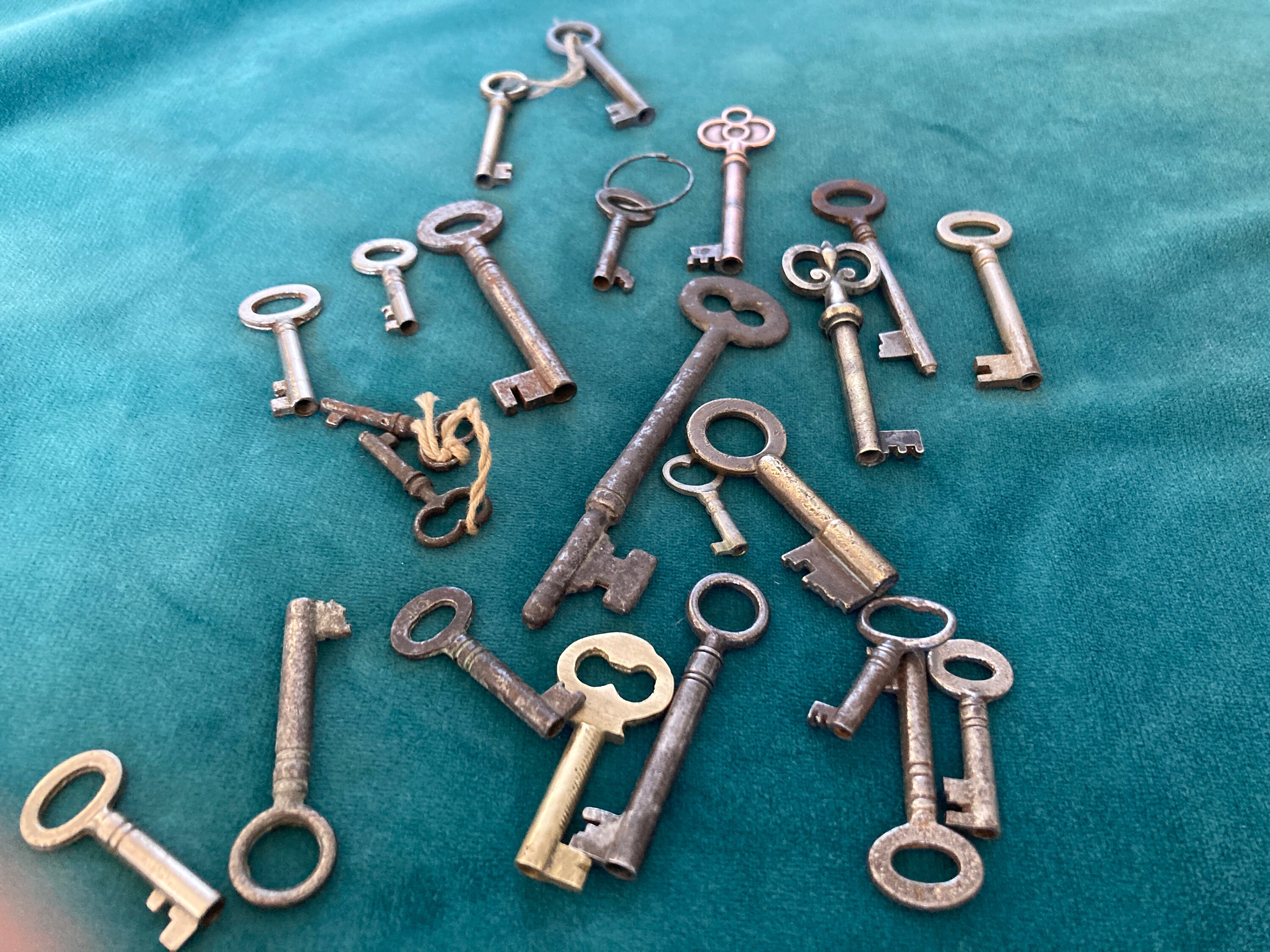 Collection of 20 Old Keys Brass & Steel Keys Vintage Keys Etsy UK