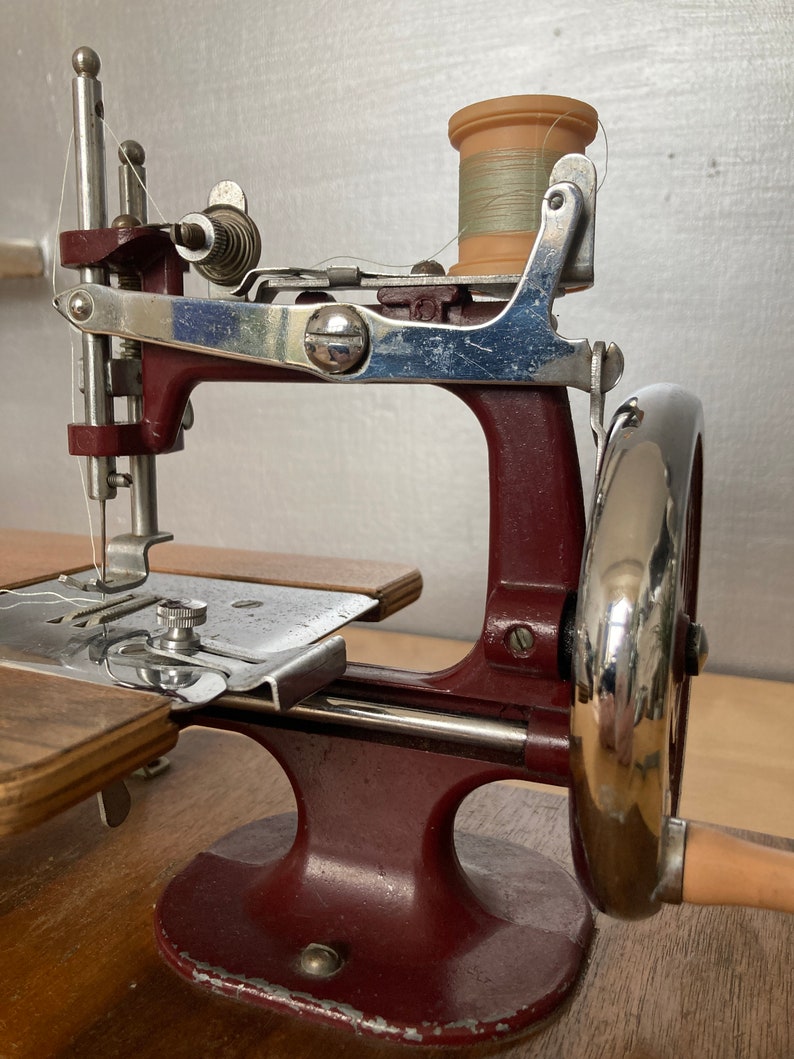Essex Mk 1 Miniature Sewing Machine Chain Stitch Sewing Etsy UK