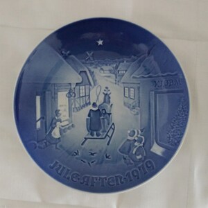 Bing and Grondahl 1979 Christmas plate